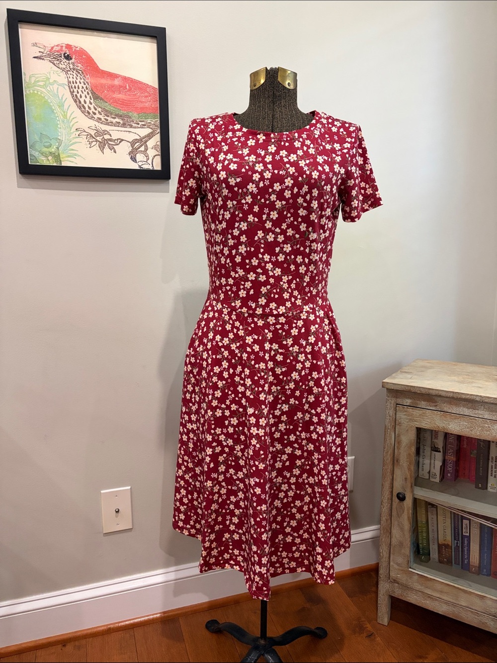 Huhot Red Ditsy Floral Fit & Flare Midi Dress - Size Medium